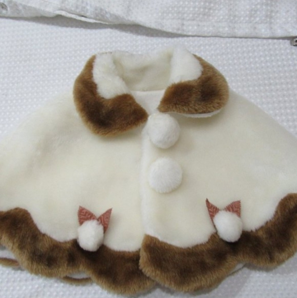 Little Girls size 6 Poncho / Cape